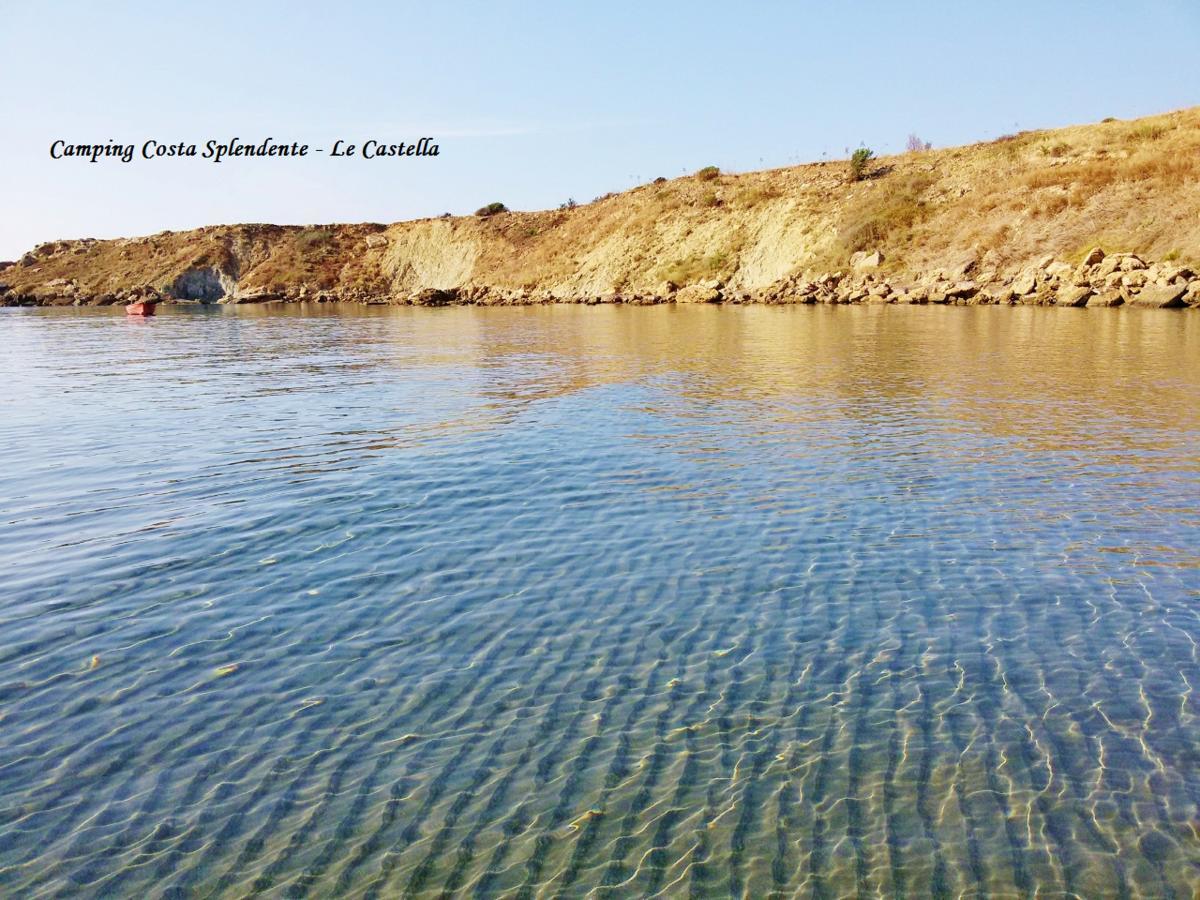 Отель Camping Costa Splendente Sul Mare Ле-Кастелла Экстерьер фото